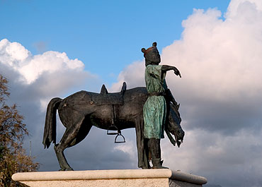 Monumento a Alfonso IX